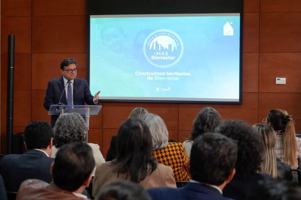 Distrito firma convenios con EPS y Subredes para implementar el Modelo Salud MAS Bienestar 01