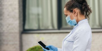 Ministerio de Salud de Argentina elimina la fecha de vencimiento en credenciales digitales de profesionales de la salud