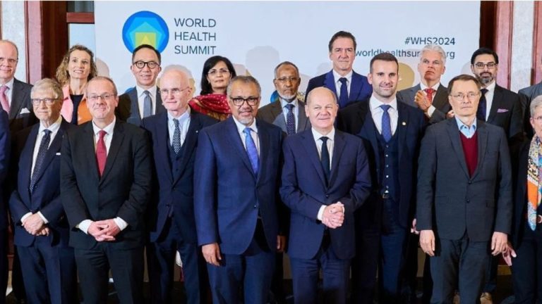 Reforma a la Salud 66 OMS asegura casi 700 millones de dólares en nuevos compromisos de financiación para mejorar la salud global