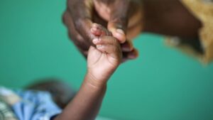 Mortalidad infantil cae a mínimos históricos, progresos se desaceleran. Crédito: UNICEF