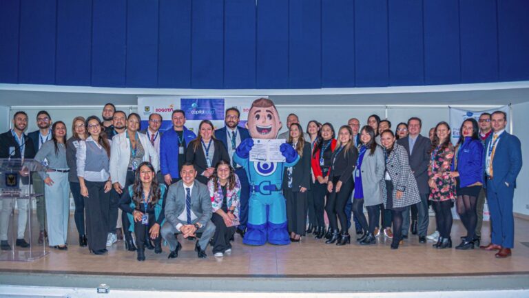 Capital Salud EPS recibe certificación ISO y fortalece su liderazgo en calidad y atención al ciudadano