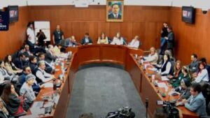 Reforma a la salud arranca con mesa técnica en el Senado críticas, dudas financieras y exigencias de archivo