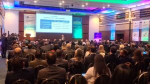Colombia reafirma el papel estratégico de su industria farmacéutica para la salud y soberanía nacional