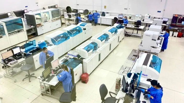 Salud Colsubsidio lanza el primer modelo de patología 100% digital en Colombia y transforma el diagnóstico clínico en el país