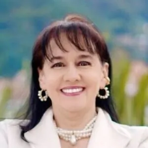 Picture of Claudia Sterling