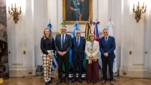 Brasil lidera la integración regional para fortalecer la producción de medicamentos y vacunas en el Mercosur