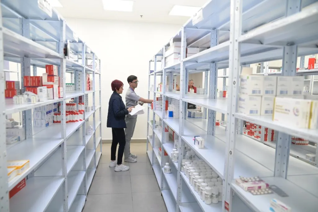 Supersalud impone medida cautelar a gestor farmaceutico Colsubsidio por inconsistencias en entrega de medicamentos o2