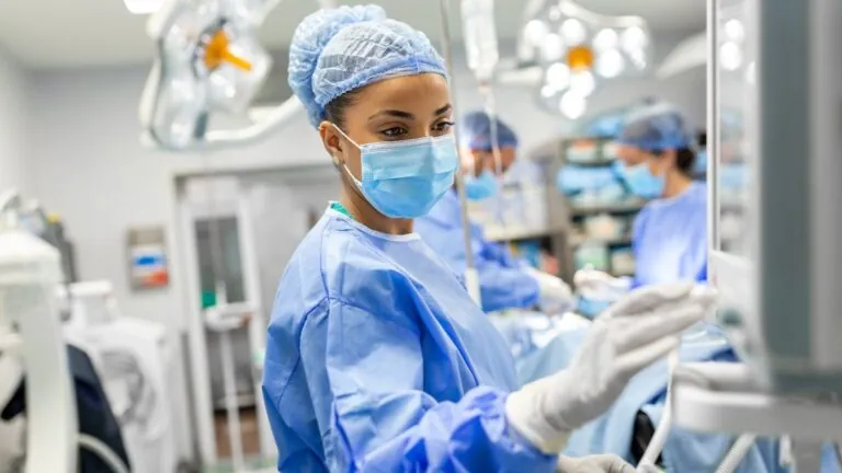 Crisis en la Subred Centro Oriente médicos y gremios lanzan un S.O.S. al sistema de salud