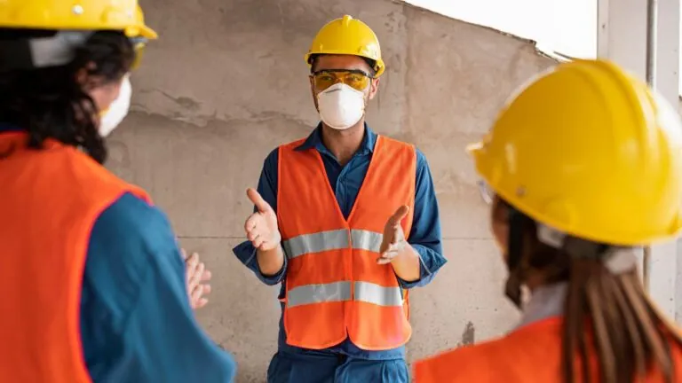 Entra en vigor la Resolución 908 de 2025 que deroga las normas previas sobre licencias de Seguridad y Salud en el Trabajo