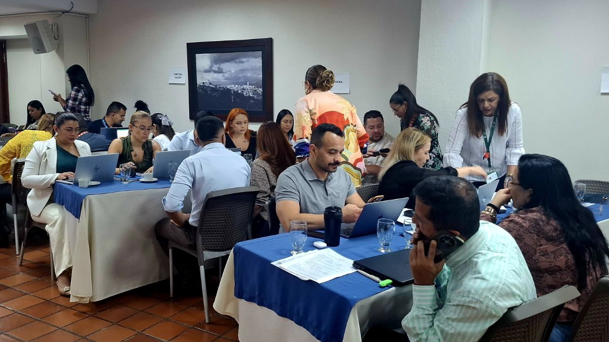 Mesa técnica de Supersalud logra acuerdos por $35 mil millones para red hospitalaria de cuatro departamentos