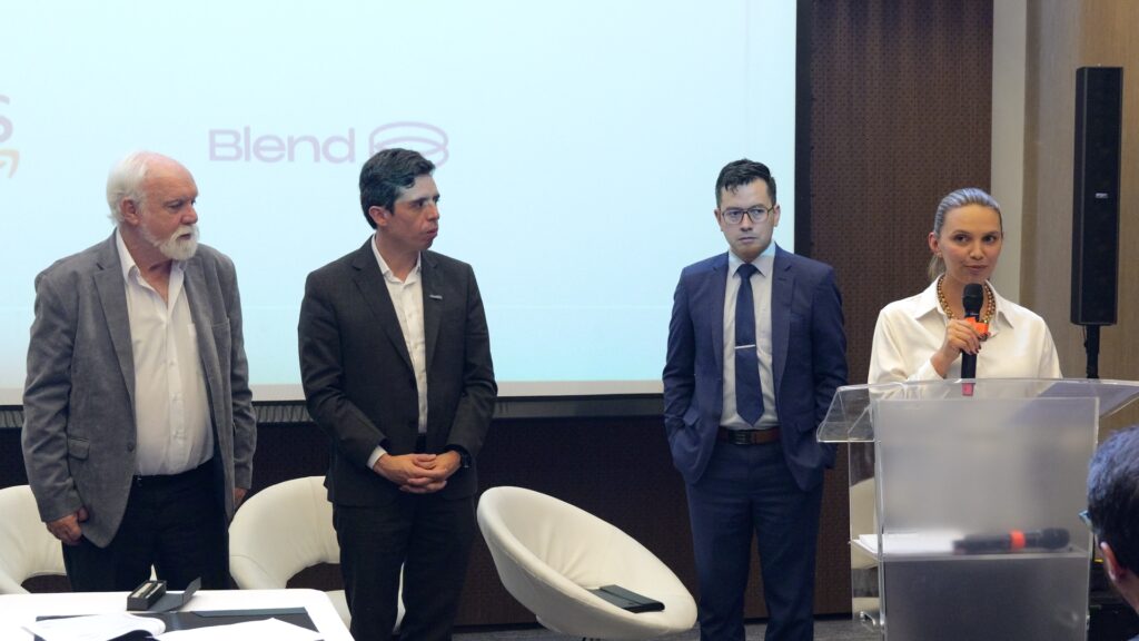 ADRES elige prototipo de auditoria medica con inteligencia artificial desarrollado por Amazon Web Services y High Tech Softwaref