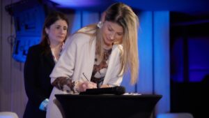 Defensoría del Pueblo lidera compromiso nacional por la salud mental cuidar la mente es defender la vida