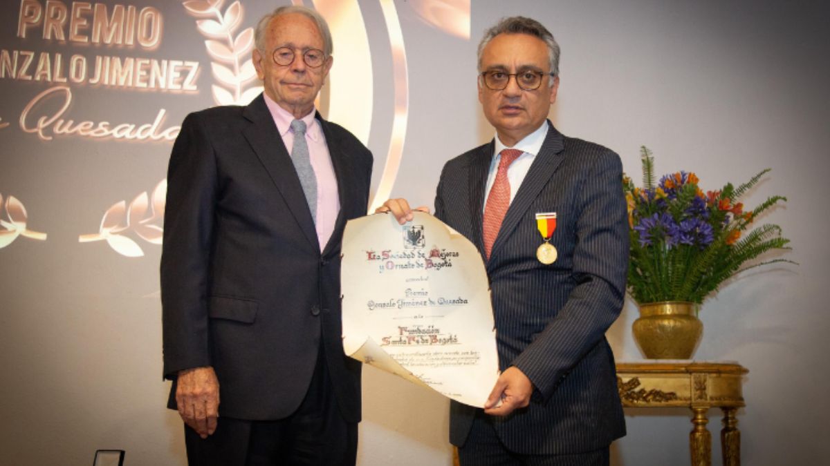 Fundación Santa Fe de Bogotá gana el Premio “Gonzalo Jiménez de Quesada” 2025 y advierte los tres grandes retos de la salud en Colombia