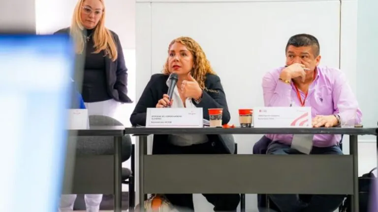 Gobierno y FECODE revisan el modelo de salud del magisterio qué ajustes se definirán en la nueva hoja de ruta