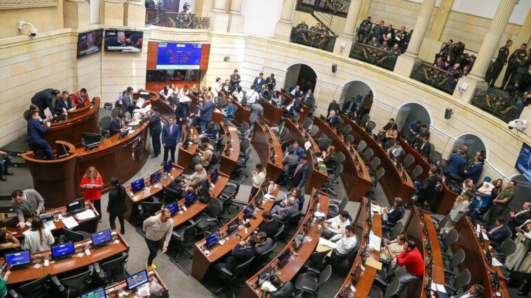 Reforma a la salud sigue sin avanzar Comisión Séptima suspendió la sesión por falta de acuerdos