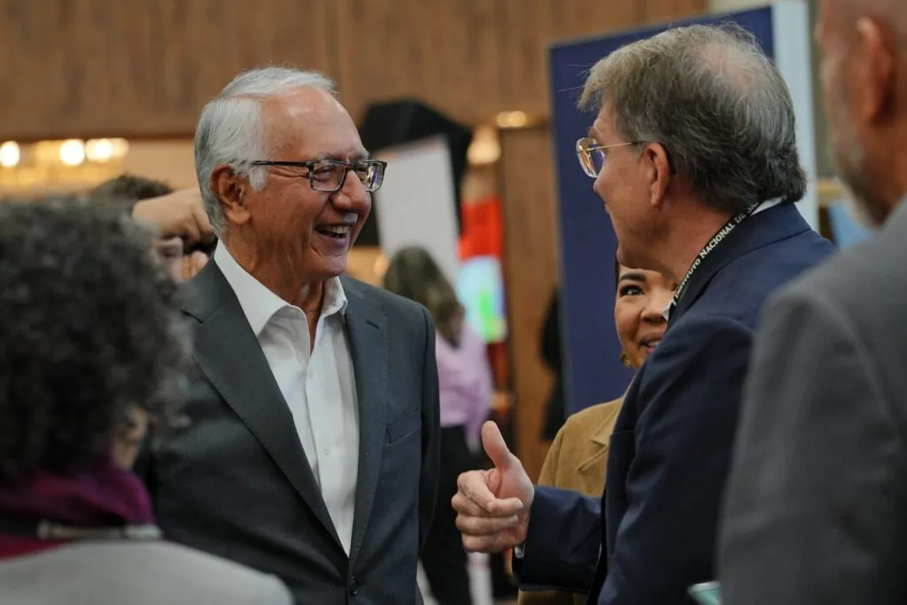 INS y Minsalud avanzan en el plan para producir vacunas y biológicos estratégicos en territorio colombiano 3 INS y Minsalud avanzan en el plan para producir vacunas y biologicos estrategicos en territorio colombiano2