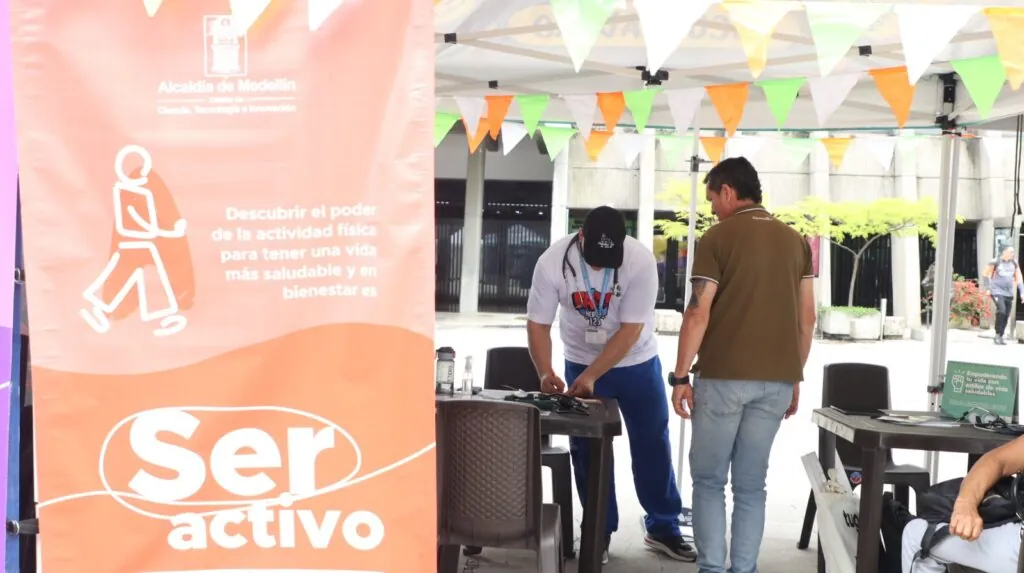 Medellín reporta cero muertes por accidente cerebrovascular y consolida su red de atención temprana 2 Medellin reporta cero muertes por accidente cerebrovascular y consolida su red de atencion temprana3