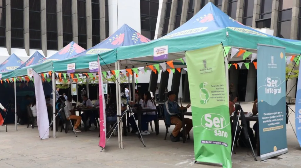 Medellín reporta cero muertes por accidente cerebrovascular y consolida su red de atención temprana 3 Medellin reporta cero muertes por accidente cerebrovascular y consolida su red de atencion temprana4