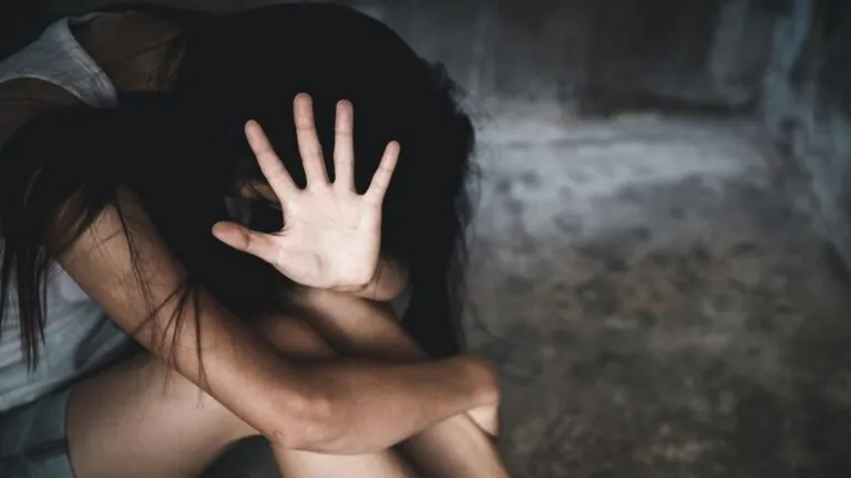 Una de cada tres mujeres sufre violencia en las Américas, advierte la OMS en nuevo informe