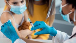 Vacunación contra el VPH: nueva evidencia mundial confirma su eficacia para prevenir el cáncer de cuello uterino