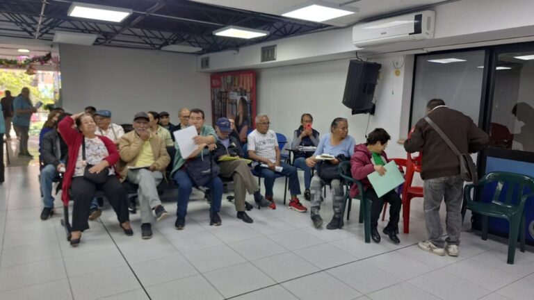 Más de 200 personas resolvieron trámites de salud en jornada liderada por la Defensoría del Pueblo