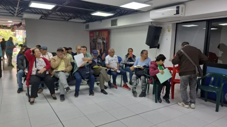 Más de 200 personas resolvieron trámites de salud en jornada liderada por la Defensoría del Pueblo