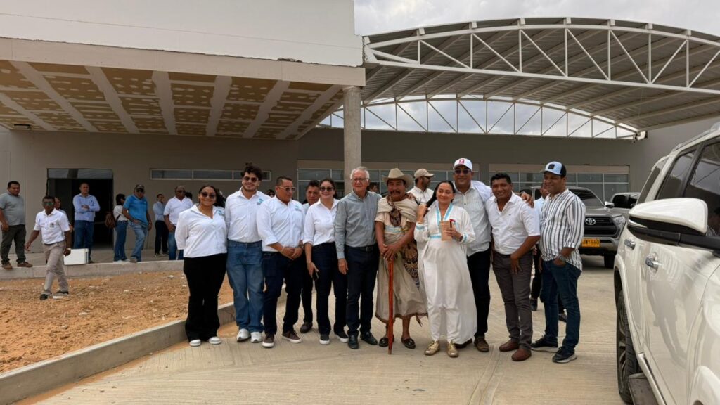 Gobierno anuncia remodelacion hospitalaria y refuerzo de transporte asistencial para mas de 600.000 personas en La Guajira