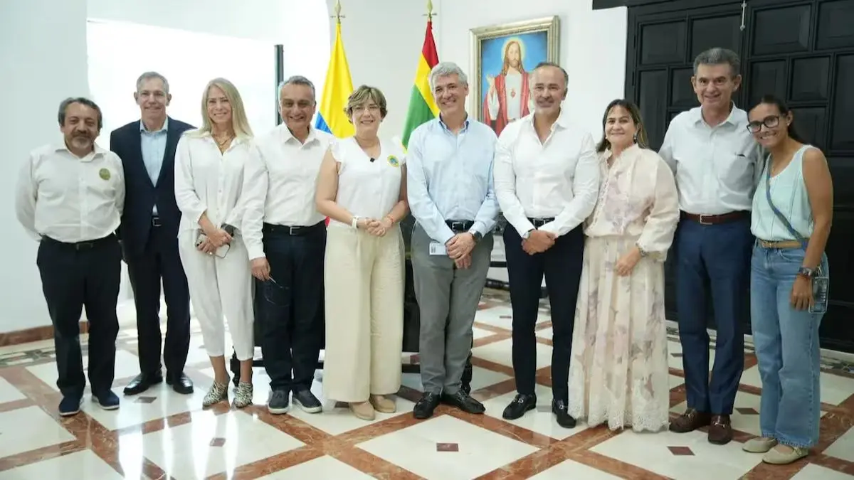 Cartagena explora alianzas con la Federación Internacional de Hospitales para fortalecer su red de salud
