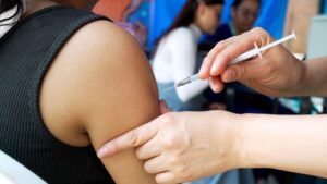 Bogotá consolida protección temprana contra el VSR en menores de seis meses durante pico respiratorio