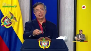 Presidente Gustavo Petro anuncia retiro de licencias a EPS ineficientes qué dice la ley sobre la revocatoria de la autorización