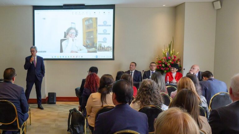 ASINFAR e INVIMA impulsan agenda con agencias sanitarias para fortalecer la regulación farmacéutica en América Latina