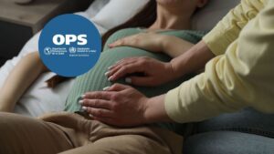 OPS insta a invertir en partería ante desigualdades en acceso y disponibilidad de profesionales