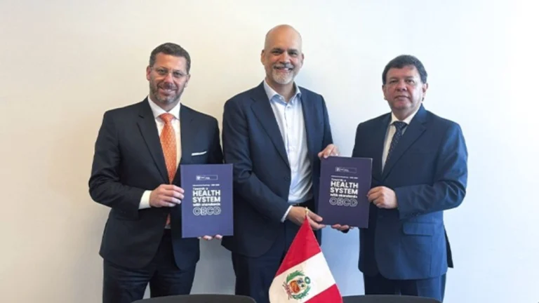 Hoja de Ruta Intersectorial de Salud de Perú fue presentada ante evaluadores de la OCDE