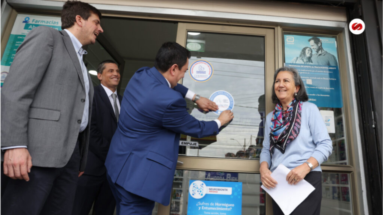Chile prueba dispensación gratuita de medicamentos hospitalarios en farmacias cercanas a los pacientes