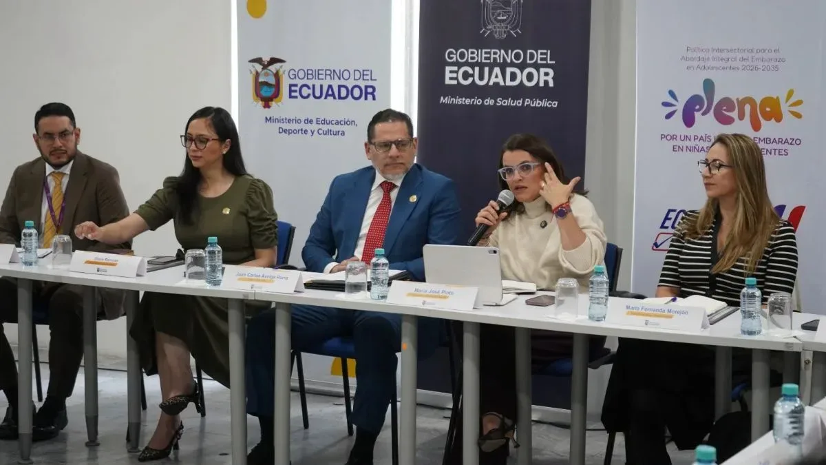 Ecuador aprueba planificación de acciones integrales para prevenir el embarazo adolescente hasta 2035