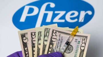 $15.000 millones de dólares obtendría Pfizer en 2021 por la venta de su vacuna
