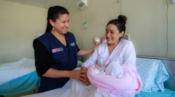 El Seguro Integral de Salud financió más de 342.000 partos y cesáreas en Perú