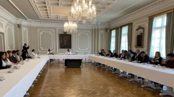 A esta hora debate de control político a la ministra Carolina Corcho