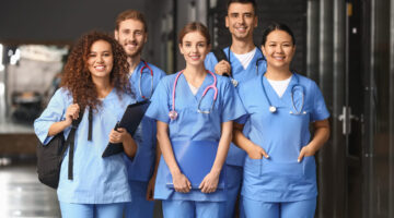 ADRES desembolsa $19.476 millones para médicos residentes