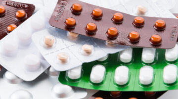 AFIDRO exige transparencia al Invima: Trámites de medicamentos en Colombia bajo la lupa