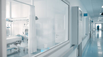 Afectación de los hospitales públicos por decretos de emergencia