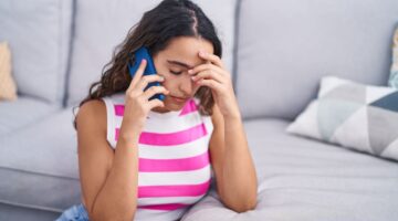 Alcaldía de Medellín activa la línea 106 para consultas de salud mental