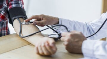 Algoritmo podría predecir riesgos cardiovasculares en personas sanas