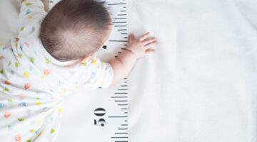 Antibióticos neonatales reducirían el crecimiento de los niños