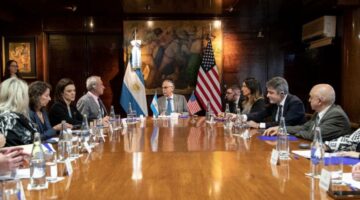 Argentina reafirma su salida histórica de la OMS y redefine su modelo sanitario nacional