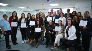 Atención Primaria en Salud 2.244 profesionales certificados gracias a alianza entre Minsalud y universidades