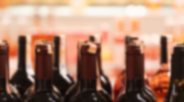 Aumentar los impuestos sobre el alcohol y las bebidas azucaradas promueve la salud pública: OMS