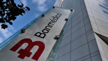 Banmédica a la venta la carrera estratégica por el gigante chileno de la salud redefine el mapa sanitario regional