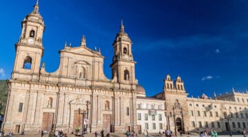 Bogotá adopta medidas por aumento de casos de IRA