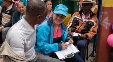 Bogotá lleva atención médica a domicilio en 933 sectores el modelo MAS Bienestar avanza hacia cobertura total